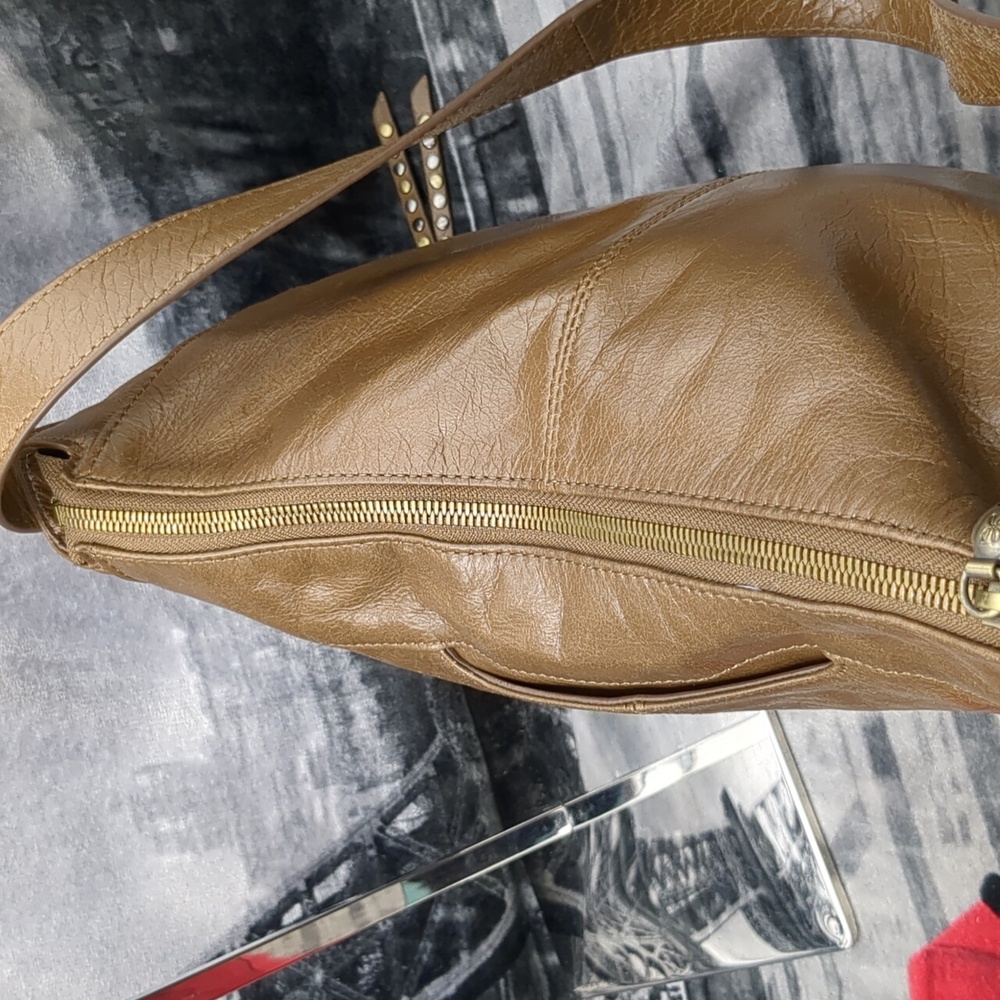 Hobo Brand Leather Shoulder Bag - Picture 5 of 12